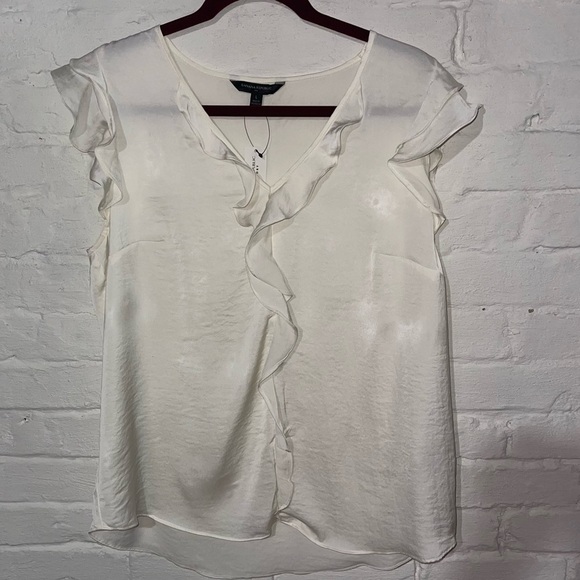 Banana Republic Tops - Banana Republic Ruffled Top L NWT